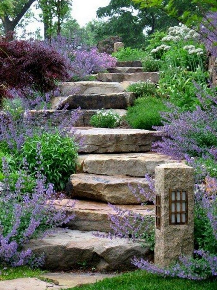 лестница из камня