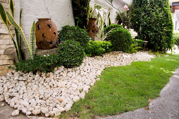 Галька в ландшафтном дизайне: 50 стильных идей для сада и двора